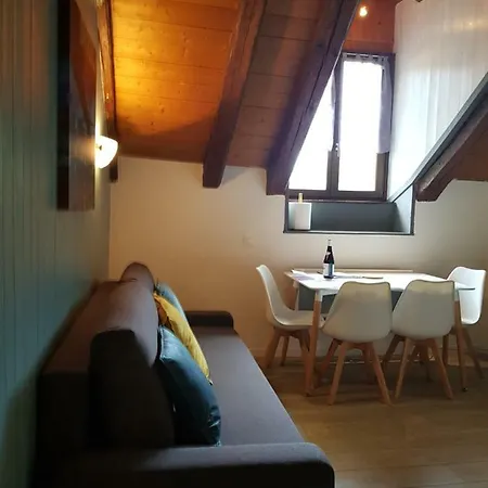 Duplex Place De La Grenette